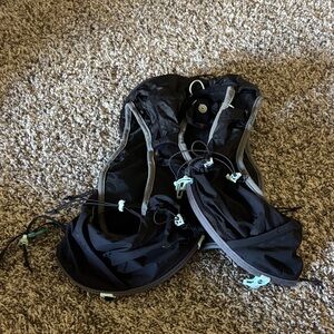 Ultimate Direction Mountain Vest 6.0